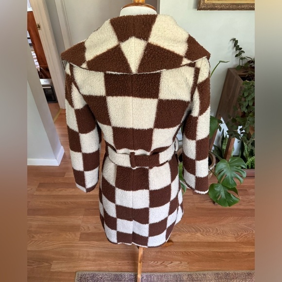 Hutch Juni Checkered Belted Teddy Coat - Picture 3 of 8